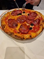 Pizza Salami E Pepe Mit Scharfer Salami